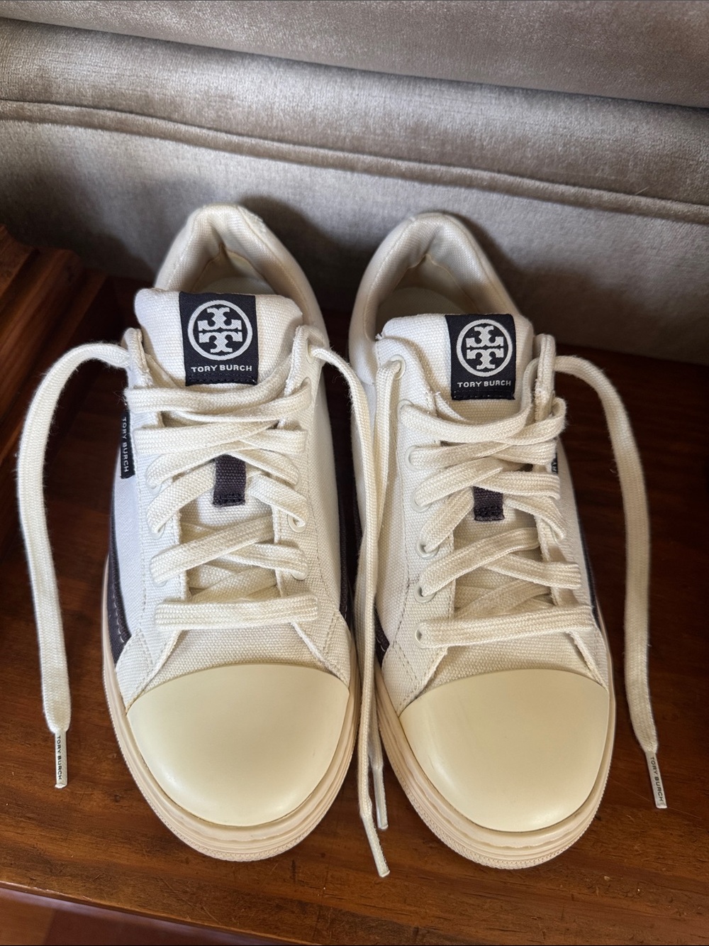 Tory Burch Classic Court Sneakers Ivory Canvas Size 8M